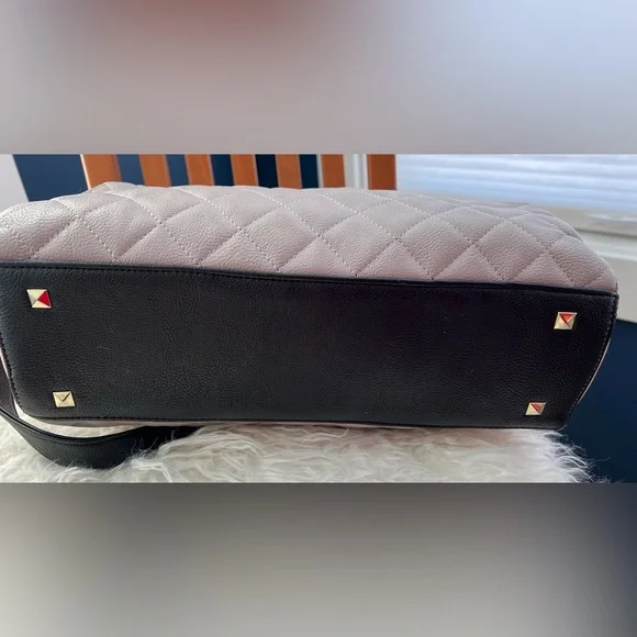 Betsey Johnson Light Pink and Gray Quilted Satchel with Heart Charm - Picture 4 of 11